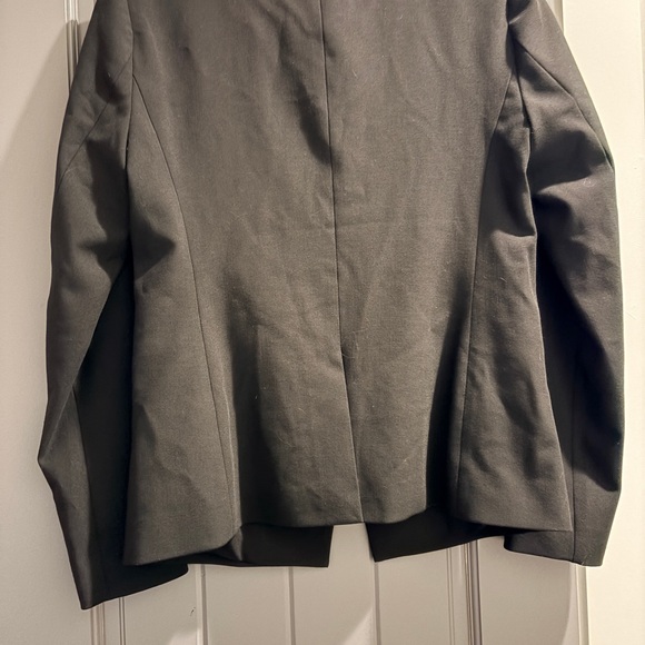 Ann Taylor Black Collarless Blazer | Hidden Button Closure | Size 0 - Picture 3 of 5